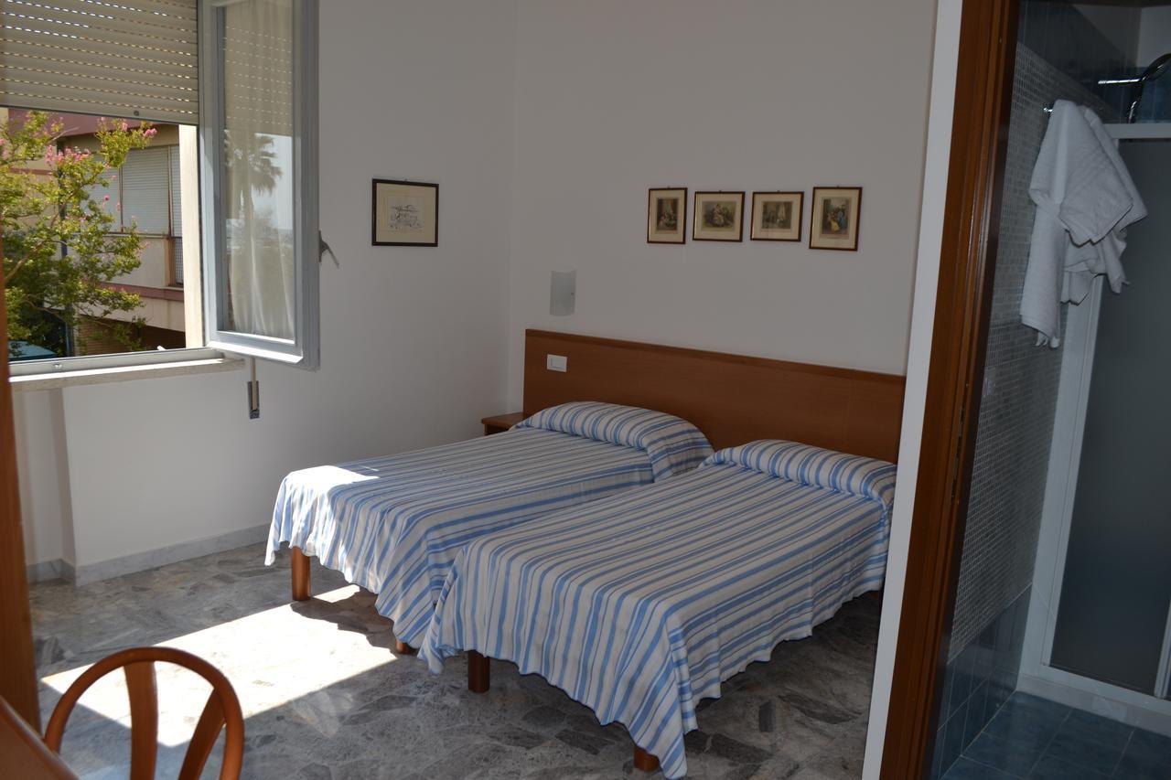 Albergo Quaglia Roseto Degli Abruzzi Esterno foto